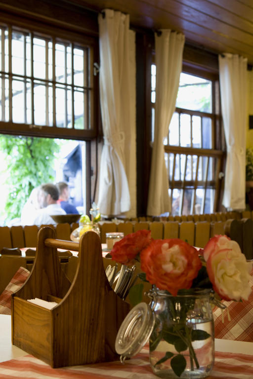 Hotel Lindenwirt Рюдесхайм ам Рейн Екстериор снимка